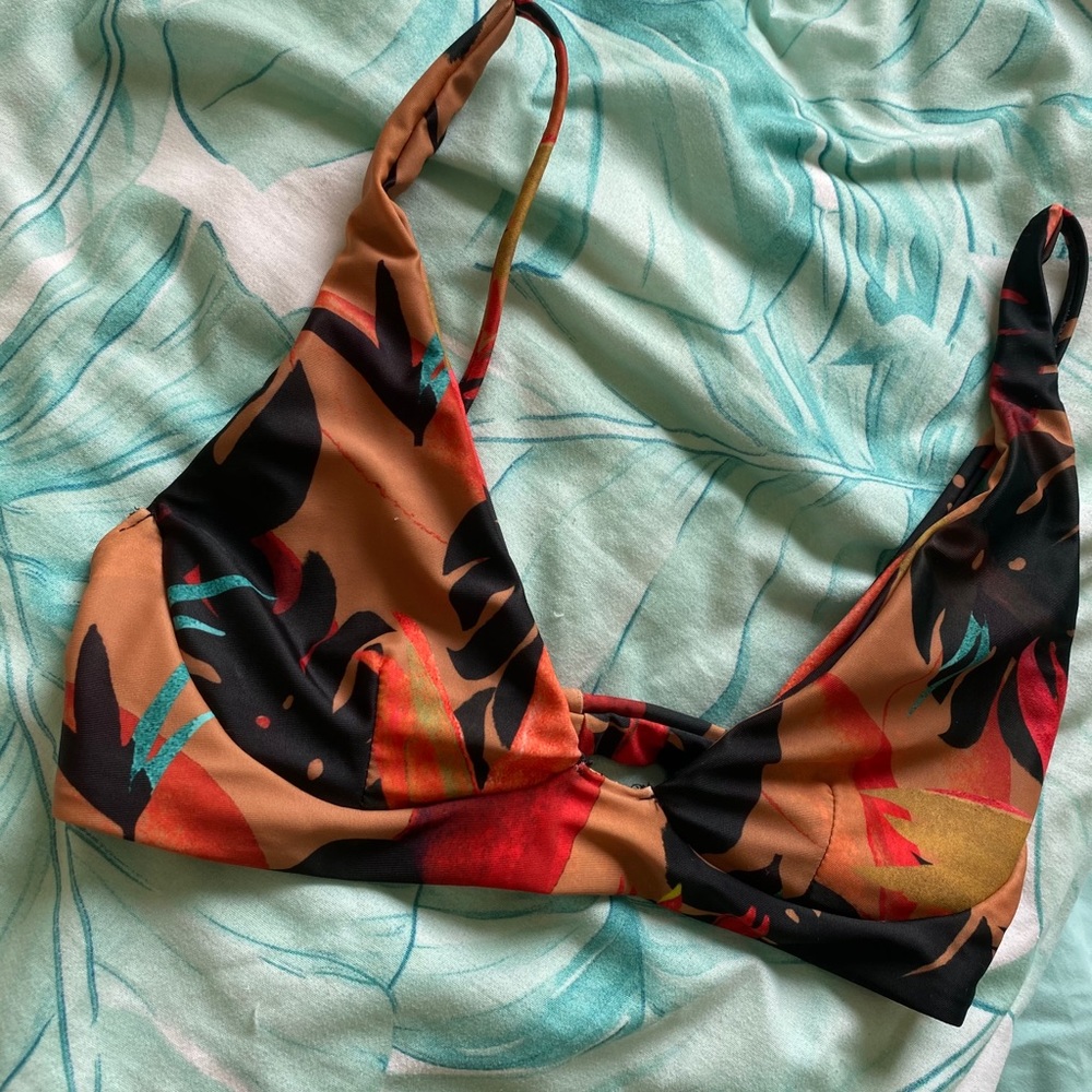 Stone Fox Swim Ziggy top orange multicolor